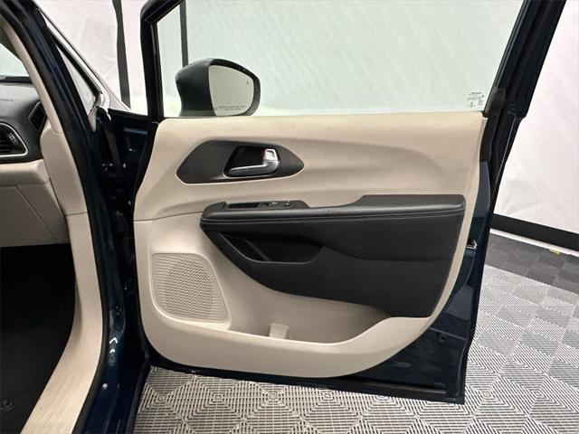 used 2023 Chrysler Pacifica car, priced at $22,517