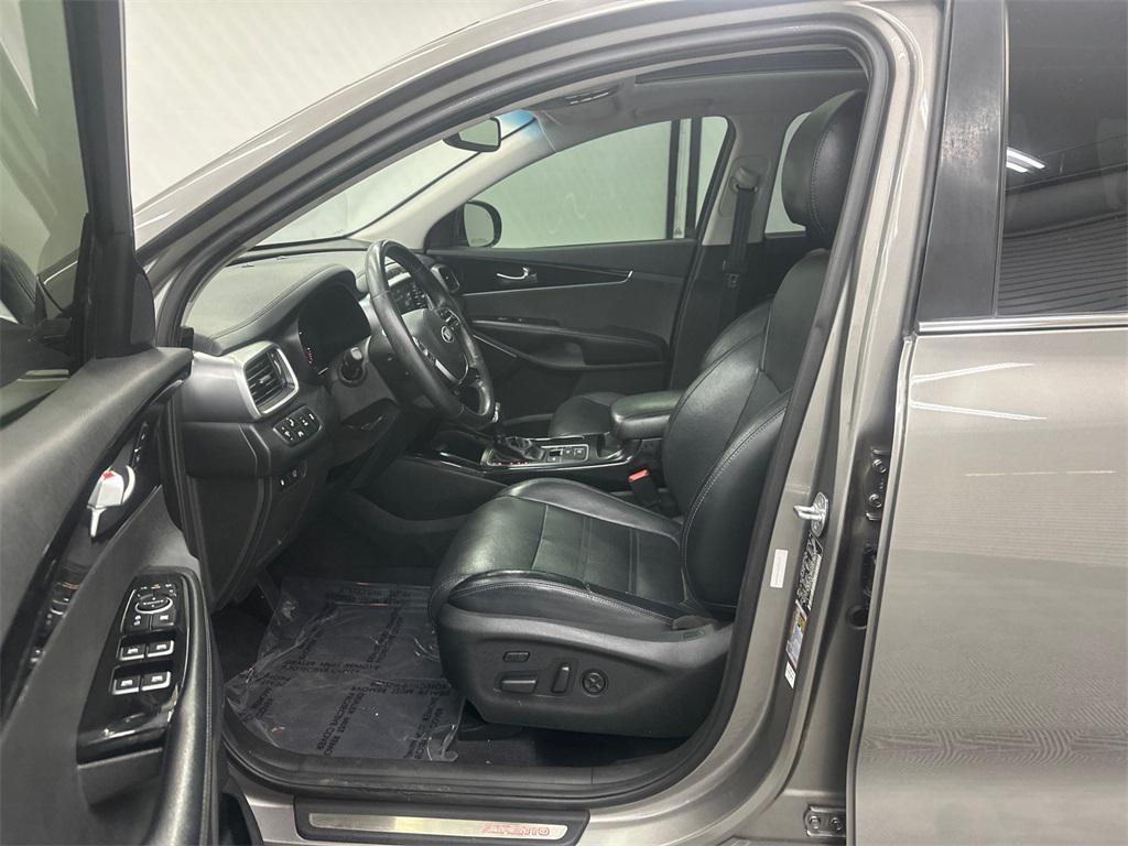used 2019 Kia Sorento car, priced at $20,683