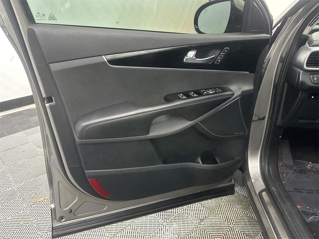 used 2019 Kia Sorento car, priced at $20,683