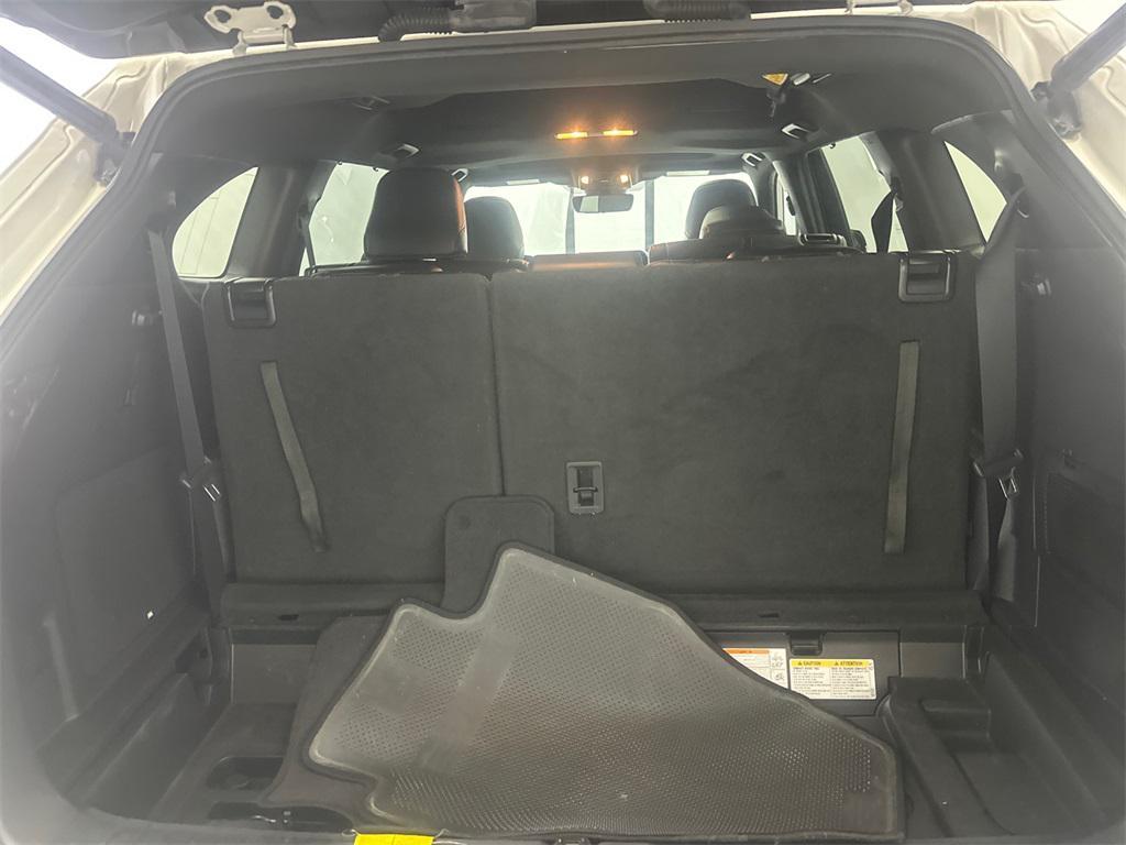 used 2021 Toyota Highlander car, priced at $30,094
