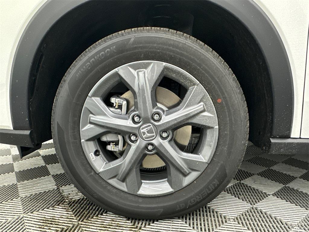 new 2026 Honda HR-V car, priced at $28,105