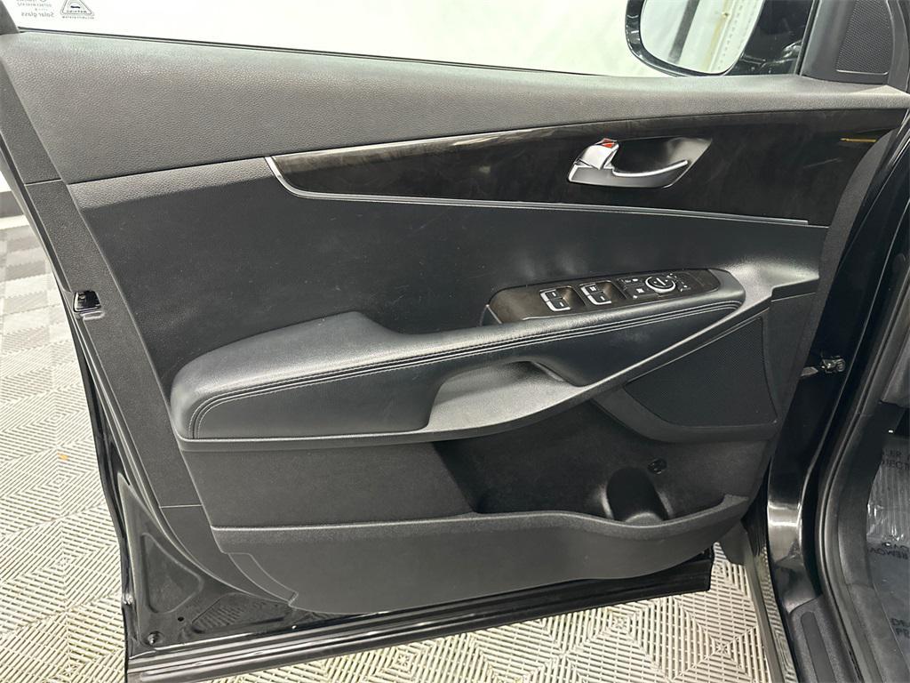 used 2017 Kia Sorento car, priced at $10,995