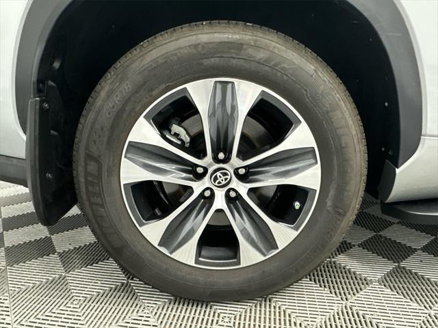 used 2024 Toyota Highlander car, priced at $39,699