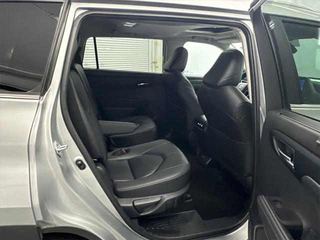 used 2024 Toyota Highlander car, priced at $39,699