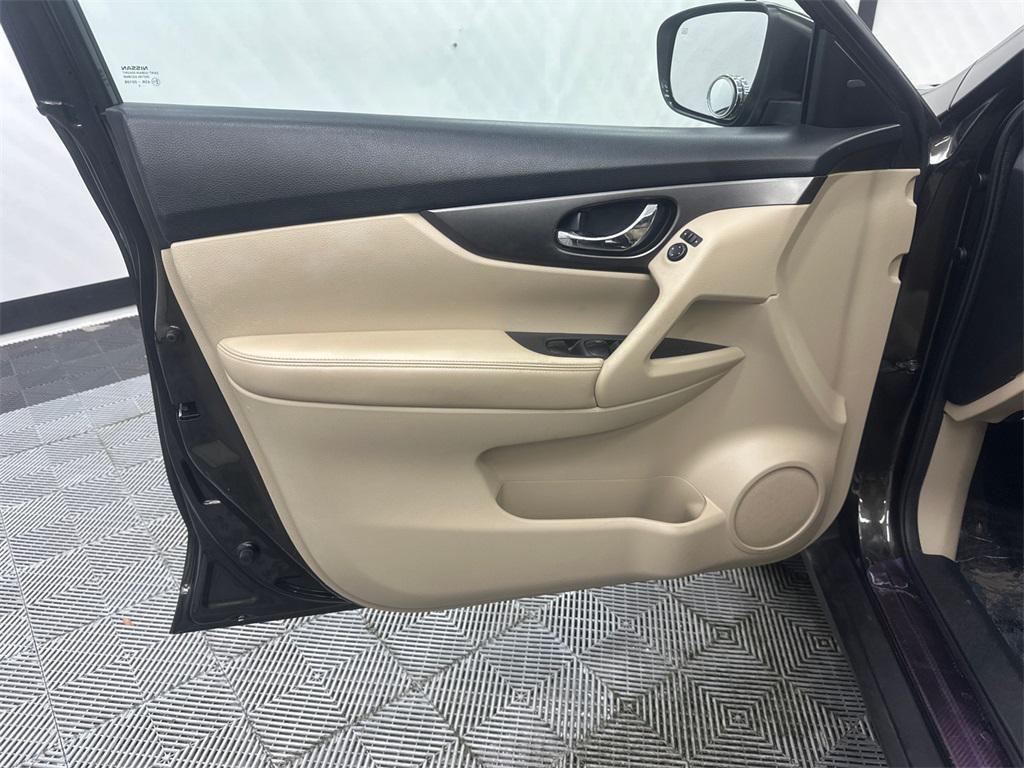 used 2016 Nissan Rogue car, priced at $11,995