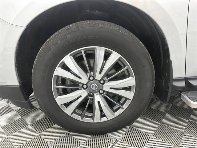 used 2018 Nissan Pathfinder car, priced at $19,898