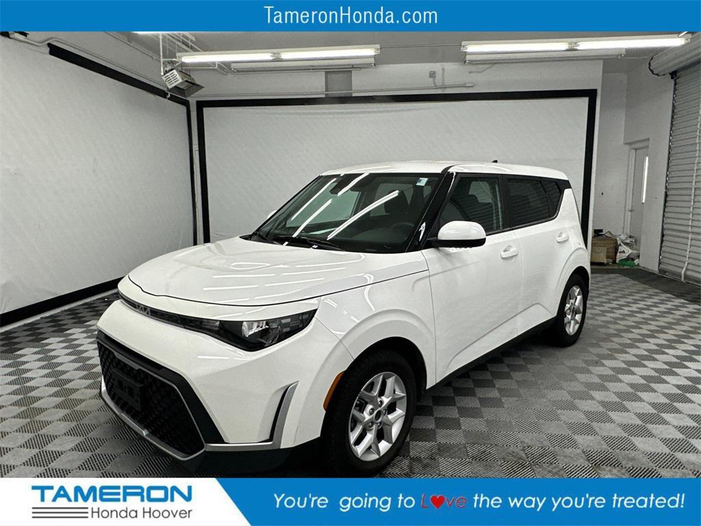used 2023 Kia Soul car, priced at $15,499