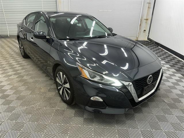 used 2022 Nissan Altima car, priced at $17,999