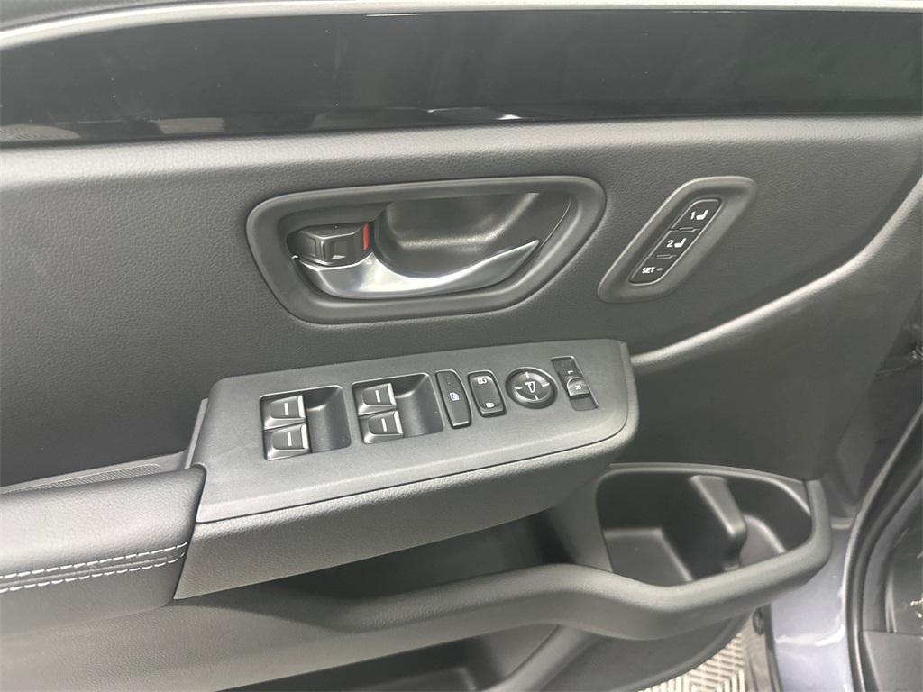 new 2025 Honda Pilot car, priced at $51,825