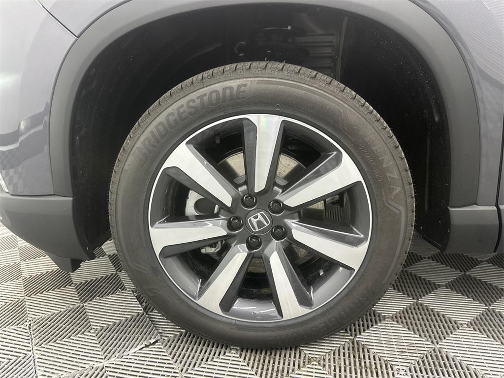 new 2025 Honda Pilot car, priced at $51,825