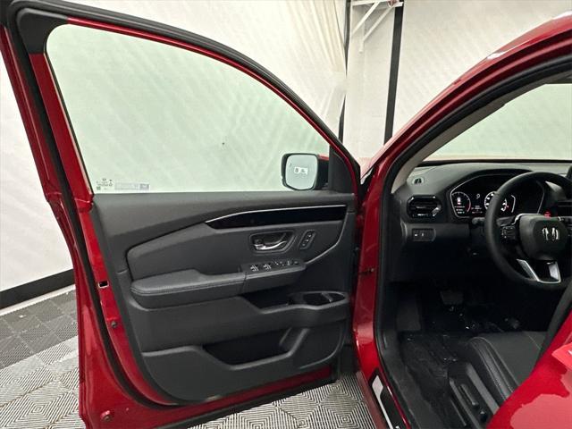 new 2025 Honda Pilot car, priced at $51,505
