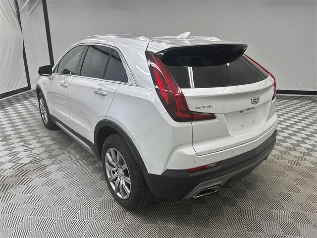 used 2022 Cadillac XT4 car, priced at $23,998