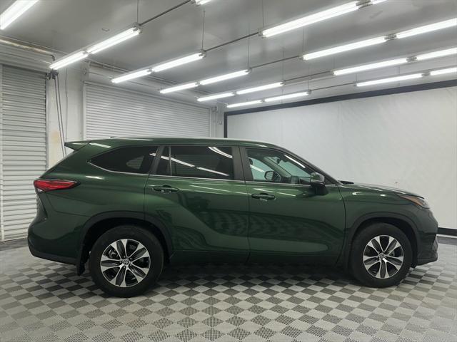 used 2023 Toyota Highlander car, priced at $36,709