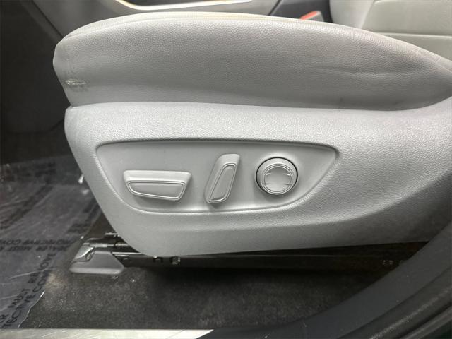 used 2023 Toyota Highlander car, priced at $36,709