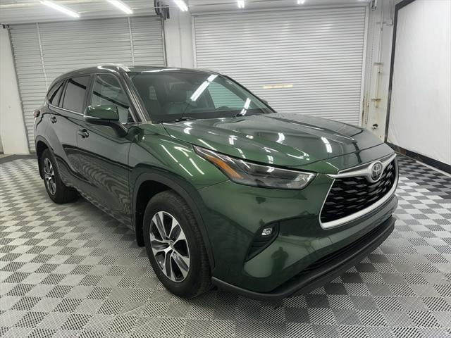 used 2023 Toyota Highlander car, priced at $36,709