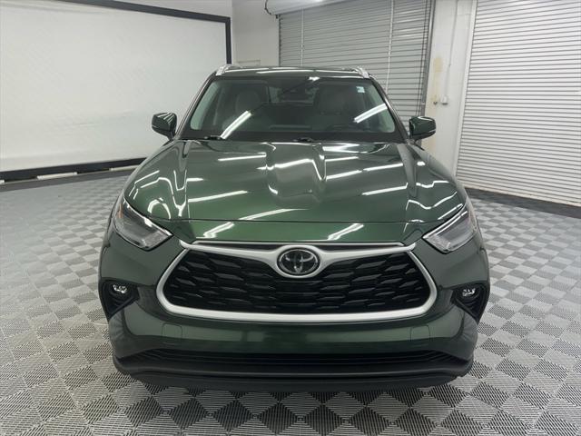 used 2023 Toyota Highlander car, priced at $36,709