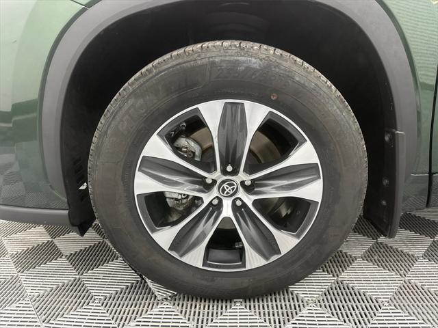 used 2023 Toyota Highlander car, priced at $36,709