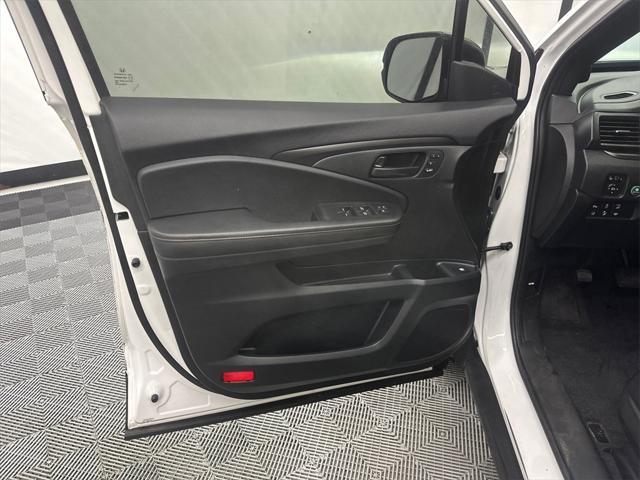 used 2024 Honda Ridgeline car, priced at $37,546