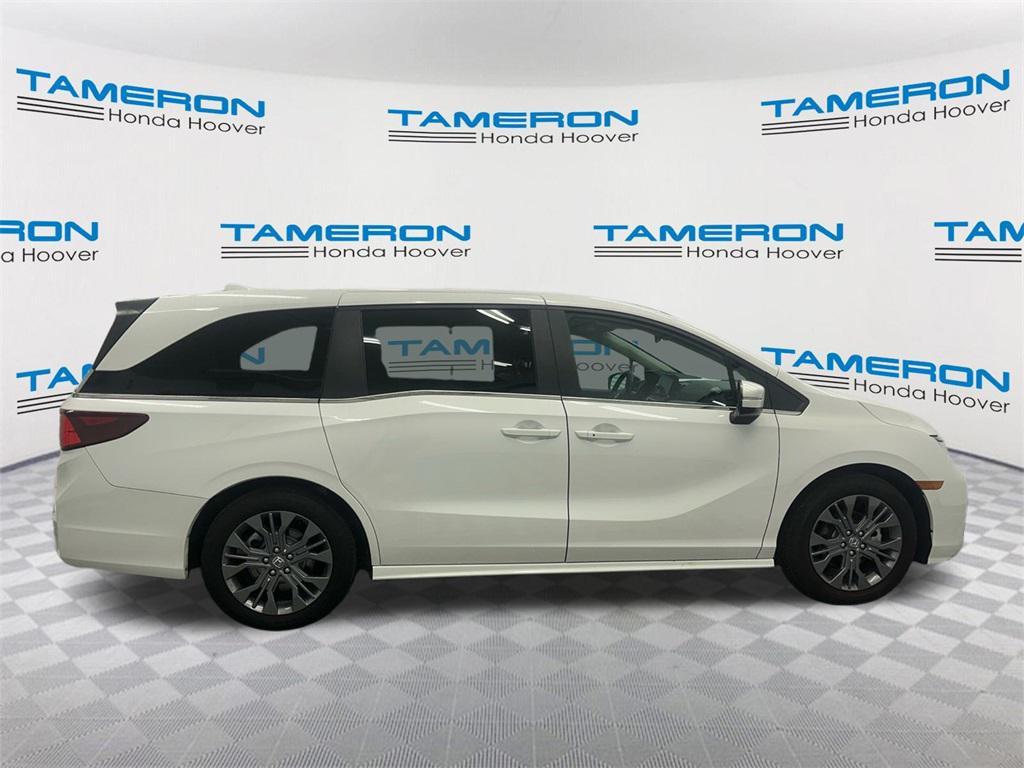 used 2025 Honda Odyssey car, priced at $43,999