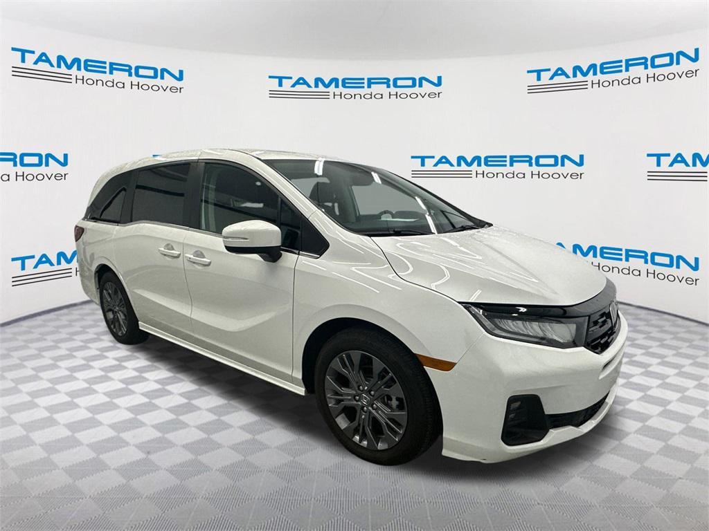 used 2025 Honda Odyssey car, priced at $43,999
