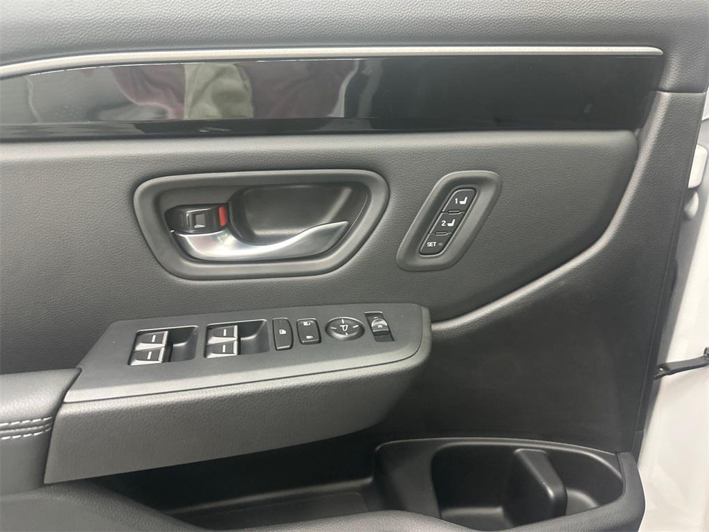 new 2025 Honda Pilot car, priced at $54,480