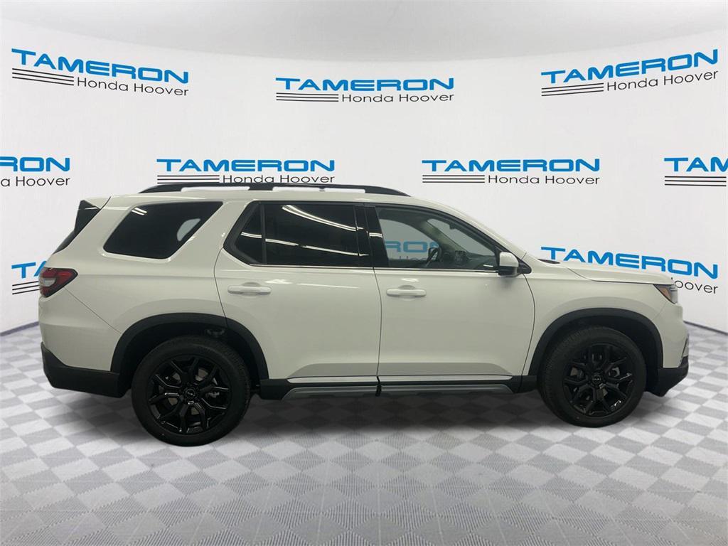 new 2025 Honda Pilot car, priced at $54,480