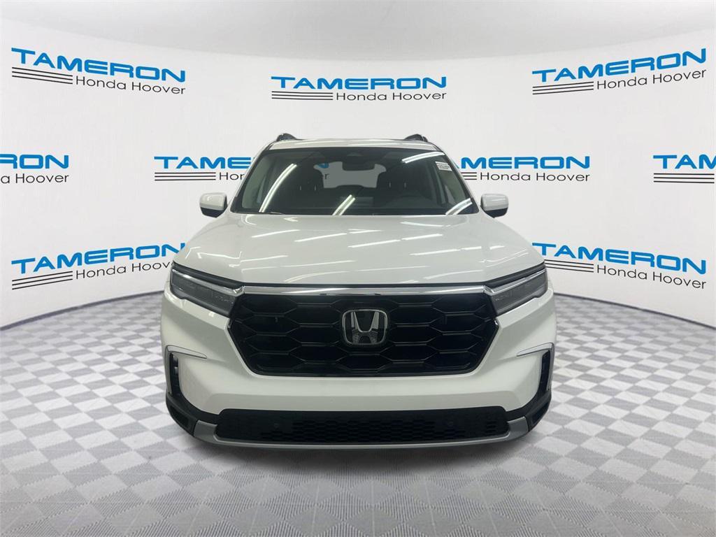 new 2025 Honda Pilot car, priced at $54,480