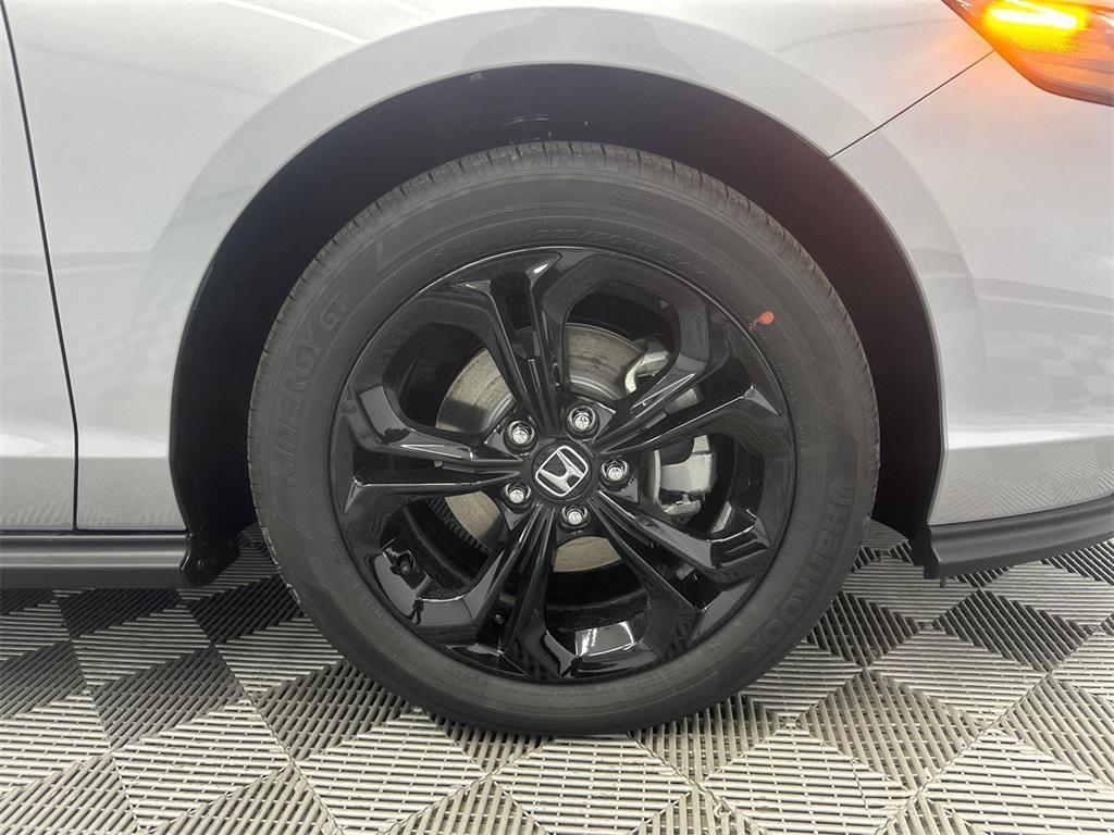 new 2025 Honda Accord car, priced at $31,755