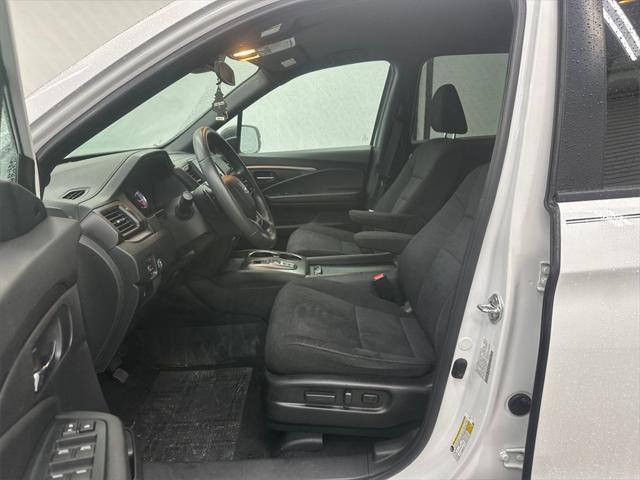 used 2022 Honda Pilot car, priced at $32,022