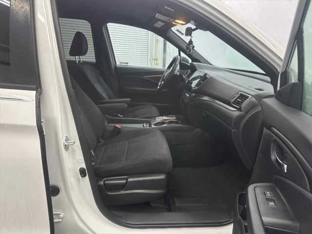 used 2022 Honda Pilot car, priced at $32,022