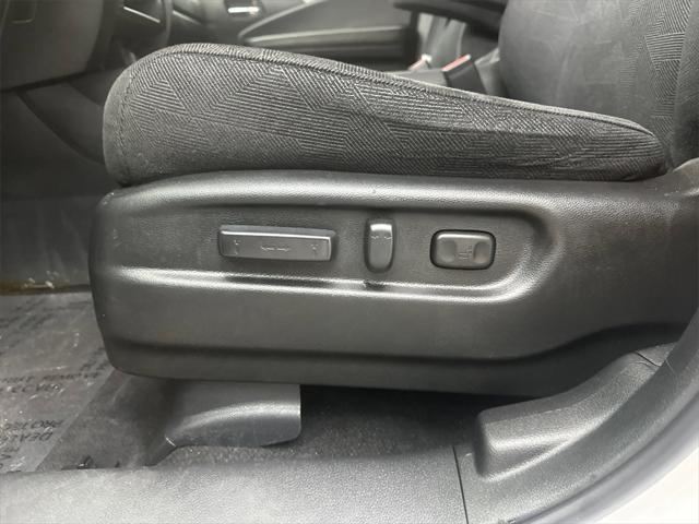 used 2022 Honda Pilot car, priced at $32,022