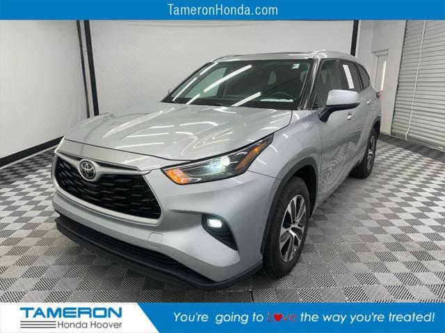 used 2023 Toyota Highlander car, priced at $35,704