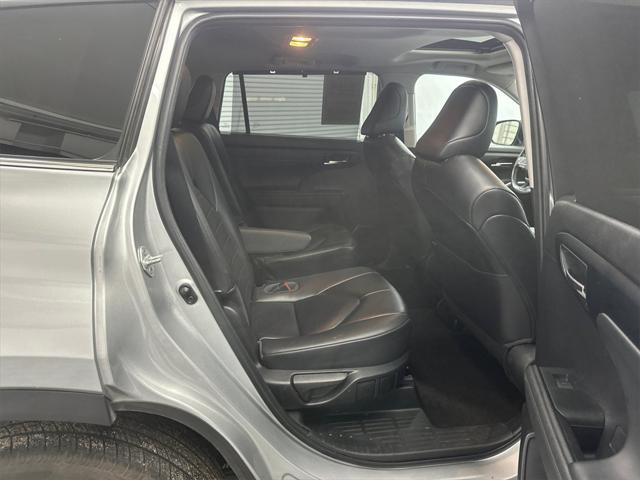 used 2023 Toyota Highlander car, priced at $35,704