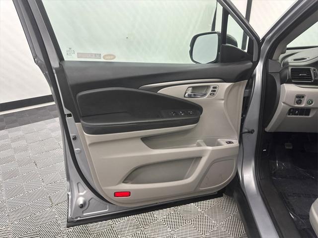 used 2020 Honda Pilot car, priced at $26,995