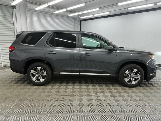new 2025 Honda Pilot car, priced at $47,050