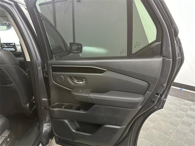 new 2025 Honda Pilot car, priced at $47,050