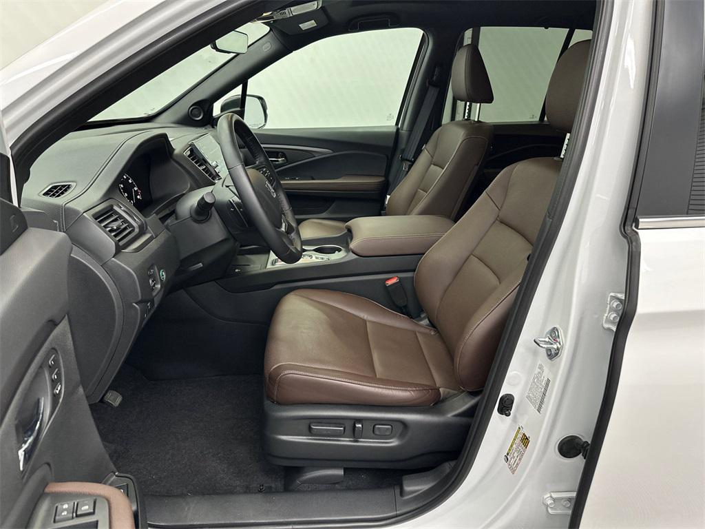 used 2024 Honda Ridgeline car, priced at $36,999