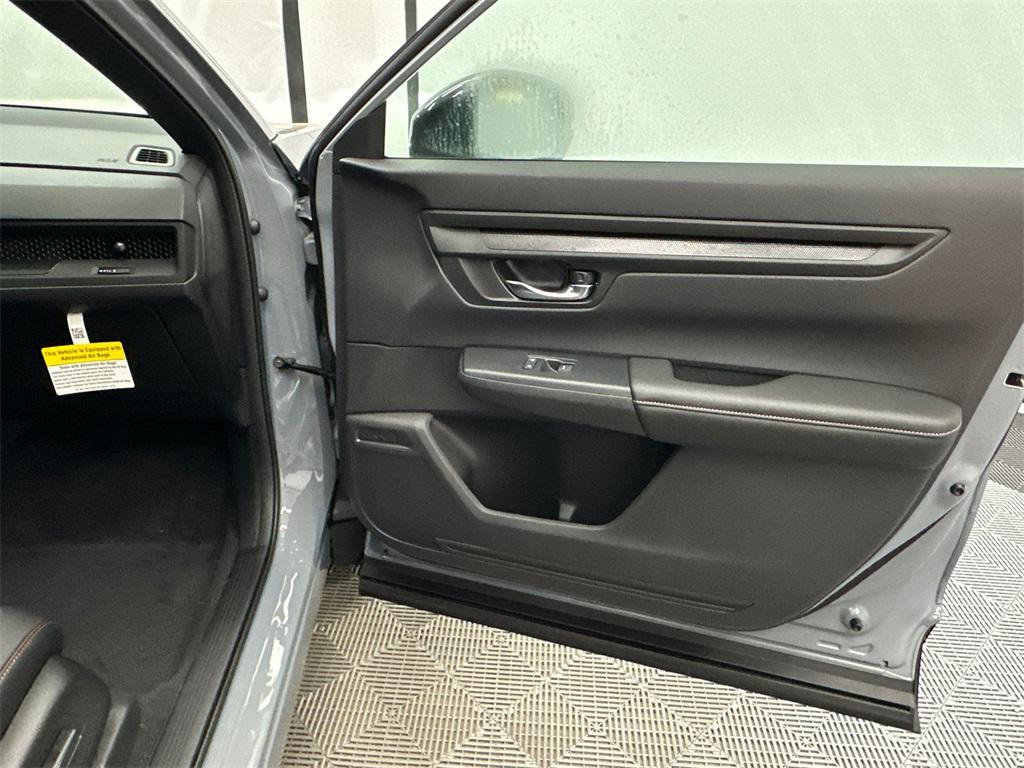 new 2026 Honda CR-V Hybrid car, priced at $40,630