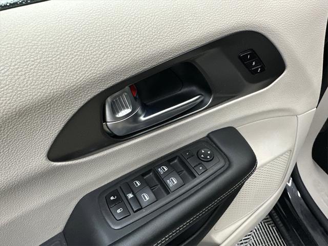 used 2023 Chrysler Pacifica car, priced at $22,928
