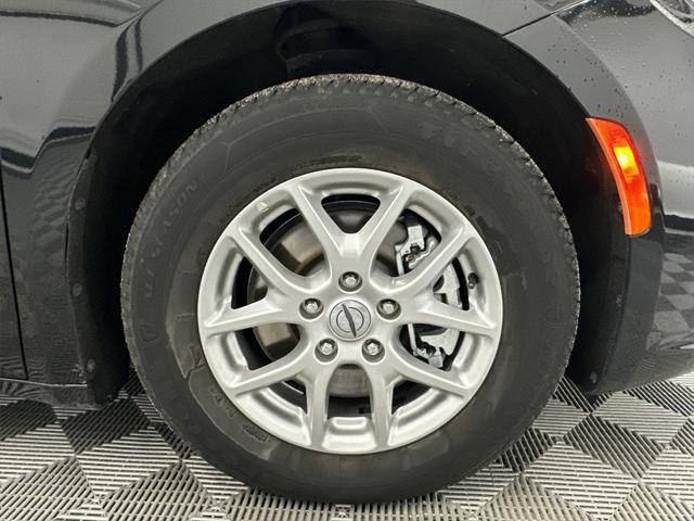 used 2023 Chrysler Pacifica car, priced at $22,928