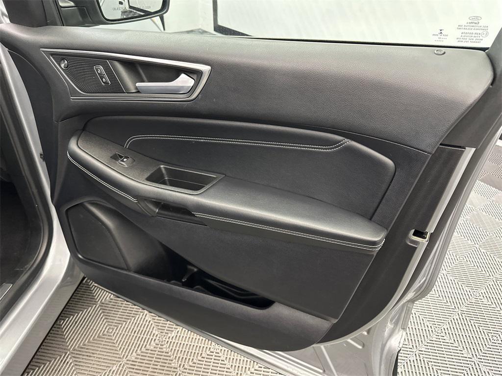 used 2022 Ford Edge car, priced at $20,572