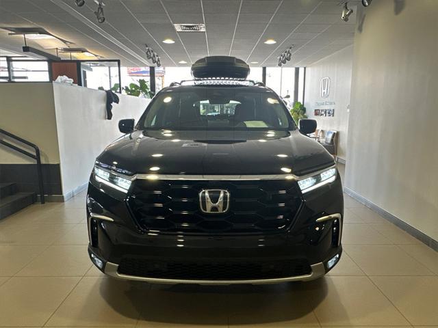 new 2025 Honda Pilot car, priced at $54,530