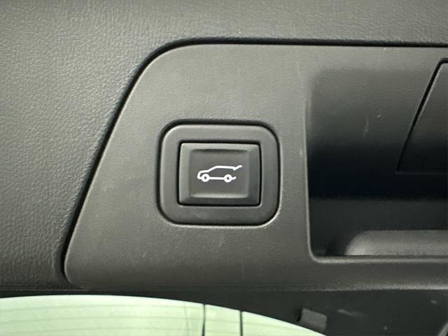 used 2023 Buick Envision car, priced at $23,567