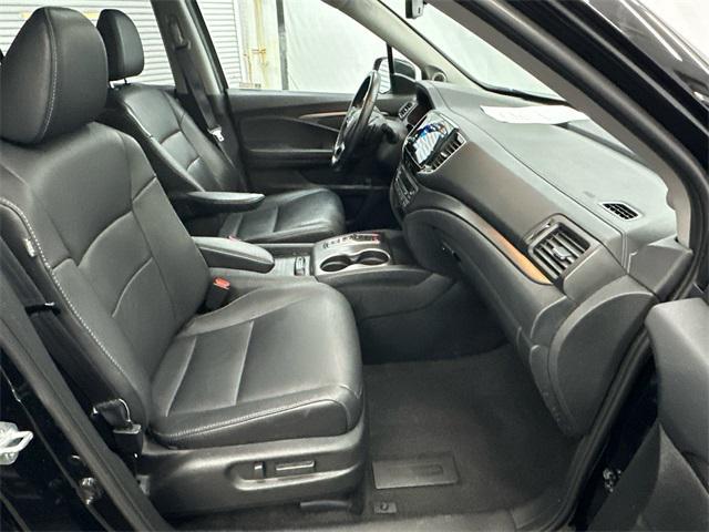 used 2022 Honda Pilot car, priced at $29,999