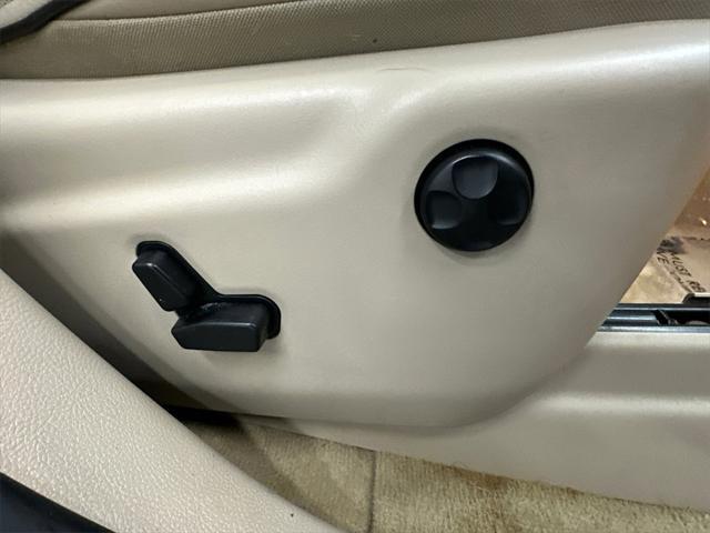 used 2014 Jeep Grand Cherokee car, priced at $9,588