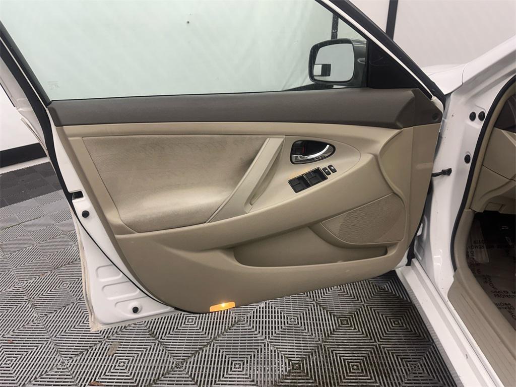 used 2007 Toyota Camry car, priced at $7,495