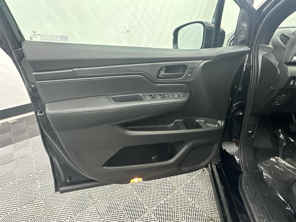 new 2026 Honda Odyssey car, priced at $45,390