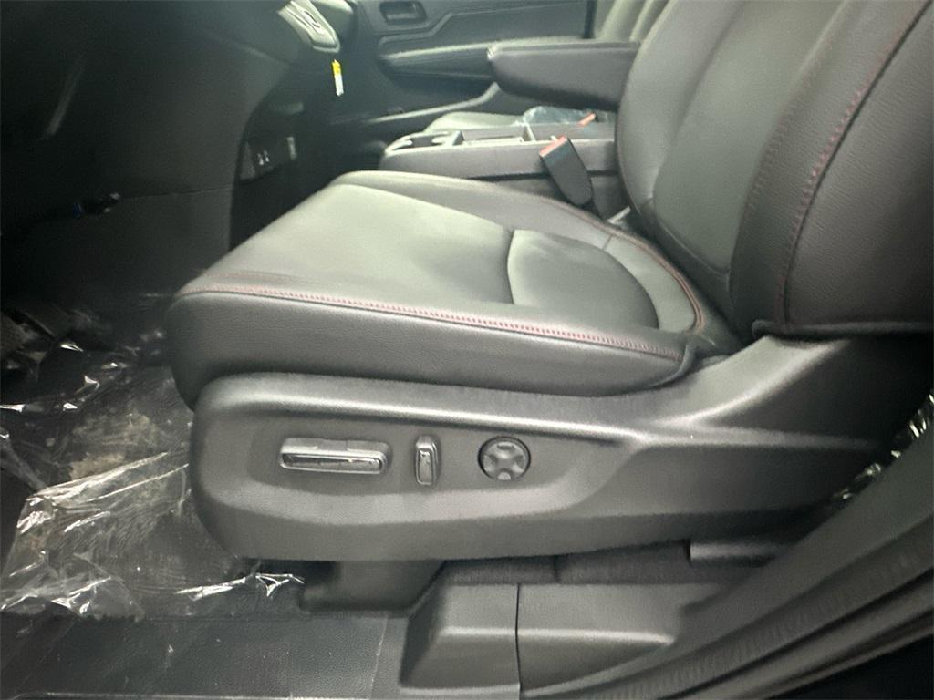 new 2026 Honda Odyssey car, priced at $45,390