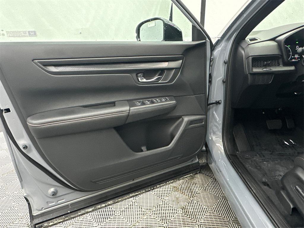 new 2026 Honda CR-V Hybrid car, priced at $37,535