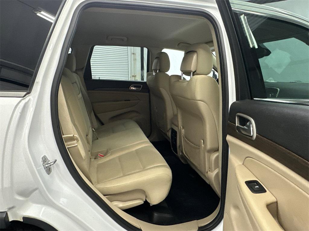 used 2014 Jeep Grand Cherokee car, priced at $9,435